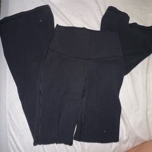 Black TNA Flare leggings